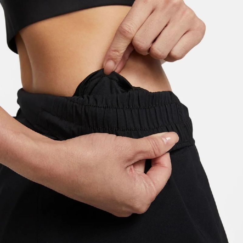 Jual Celana Lari Wanita Nike Wmns Mid-Rise 3" Brief-Lined Shorts Black Original Dx6011-010 - hoops.sakaraguna.com