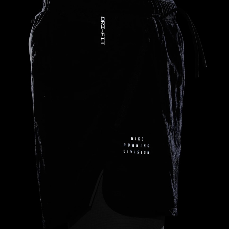 Jual Celana Lari Nike Stride Division Dri-Fit Water-Repellent 2-In-1 Shorts Black Original Fz1136-010 - hoops.sakaraguna.com