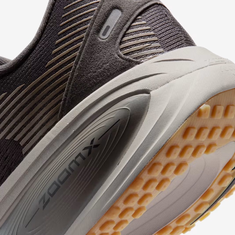 Jual Sepatu Lari Nike Vomero 18 Medium Ash Original Hm6803-215 - hoops.sakaraguna.com