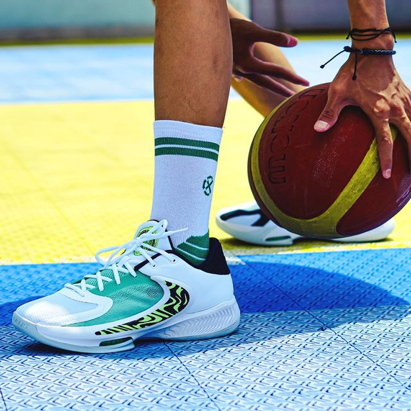 Jual Kaos Kaki Basket Rechampx Performance Crew Sock 1X White Green Original Skpc101130 - hoops.sakaraguna.com